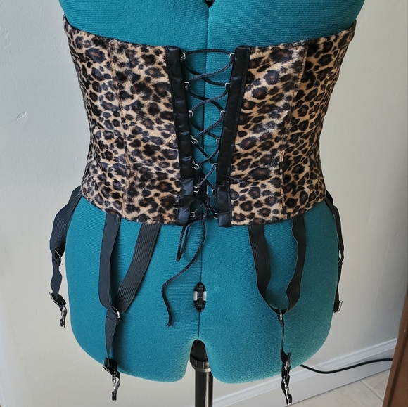 NWOT 90s/Y2K Catherine Coatney Leopard Faux Fur Waist Cincher Garter Belt - Picture 2 of 6
